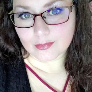 Meet your Posher, Dannelle